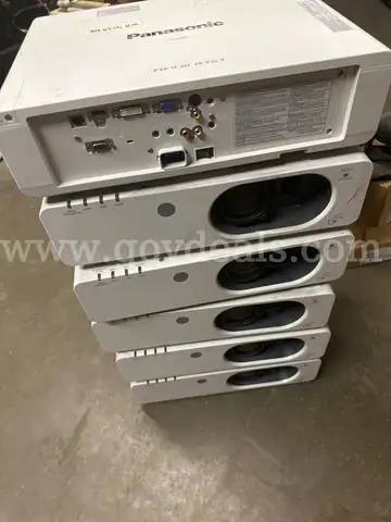 A lot of 6 Panasonic PT-FW430U WXGA LCD Projector 