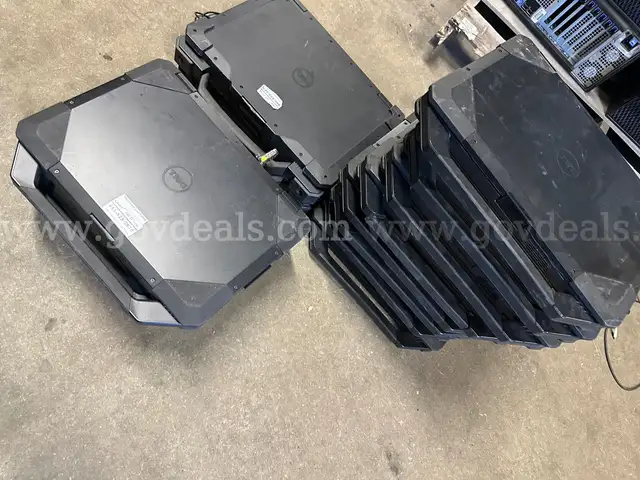 A lot of 13 Dell latitude rugged mixed of 5414,7204 and 5404 