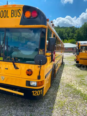 2013 International PB305