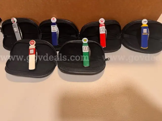 The Franklin Mint Collector Vintage Gas Pump Knives Set of 6 