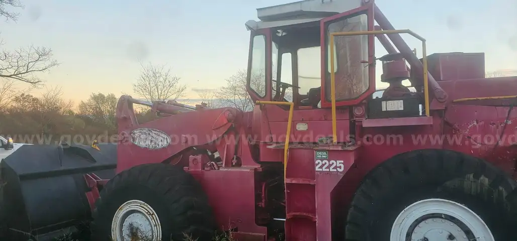 Michigan 125b Payloader  SEE VIDEO!!!!