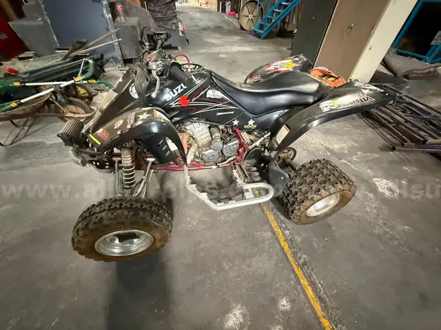 SUZUKI 4-WHEEL MOTORCYCLE