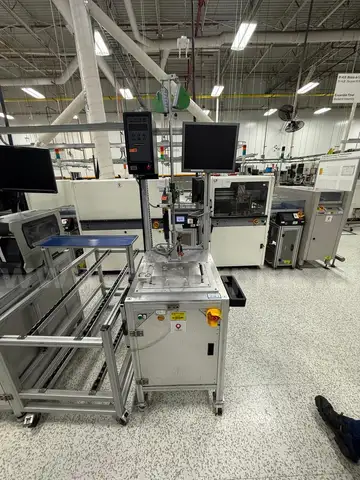 RF-Hub Screw Station