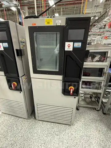 Thermotron S-4-8200 Temperature Test Chamber