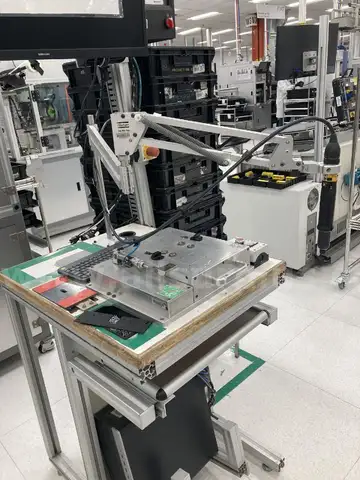 Technical Center Custom Screw-In Station