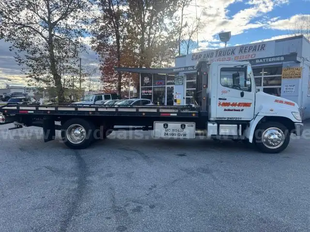 2009 Hino Conventional Cab