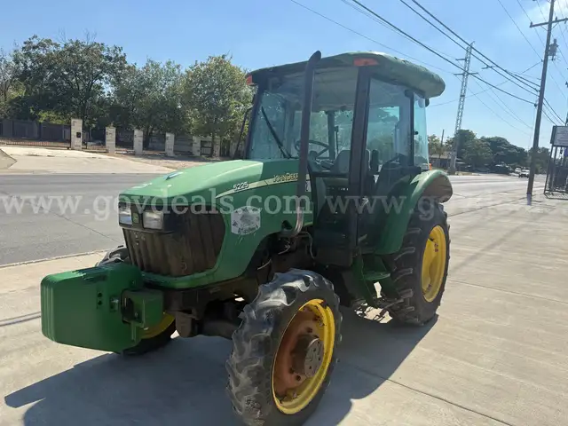 2008 JOHN DEERE 5225 TRACTOR 4x4  STICK SHIFT 