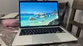 MacBook Pro 2020 i5 16gb 512gb size 13.3&#x22;