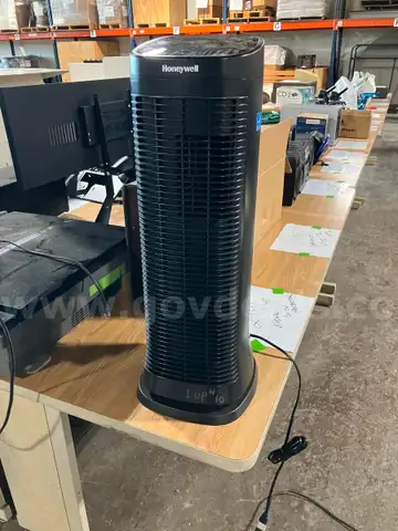 HONEYWELL Model HFD320 Air Cleaner Purifier Home Office Business