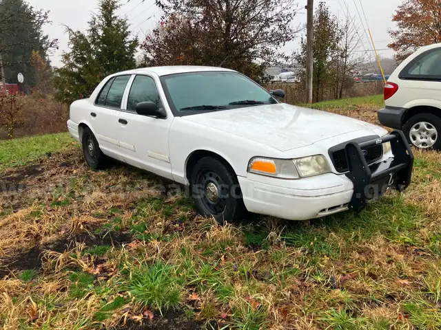 2009 Ford Crown Victoria Police Interceptor Passenger Car Vehicle Auto Automobile