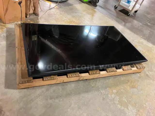 SAMSUNG UN75RU7100F 75-INCH 4K UHD Smart TV Television Display Screen Home Office Business School Equipment