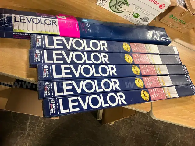 LEVOLOR Aluminum Window Blinds White lot of 6 Unused Building Home Office Materials