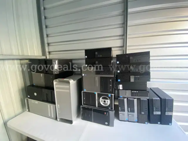 Lot of (21) Various Desktop CPU's Computers ***Hard Drives Removed***