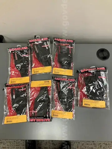 SAFARILAND HOLSTER AND ACCESSORIES