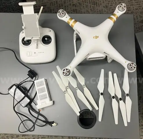 DJI PHANTOM 3SE 4K QUADCOPTER DRONE