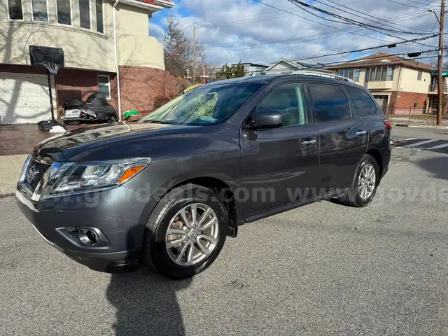 2014 Nissan Pathfinder SV 4WD
