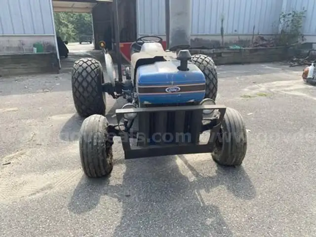 1988 Ford 4610 LCG Tractor With Lely 3 Point Mounted Dry Fertilizer Spreader