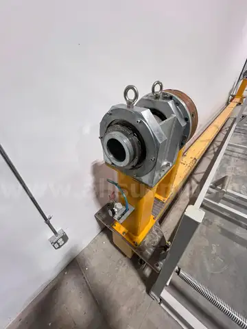 20ft Rotating fixture