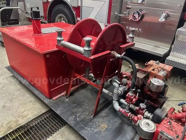 Skid Unit with Tank and Hose Reel