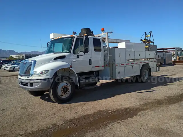 2006 International Durastar 4400 Service Truck