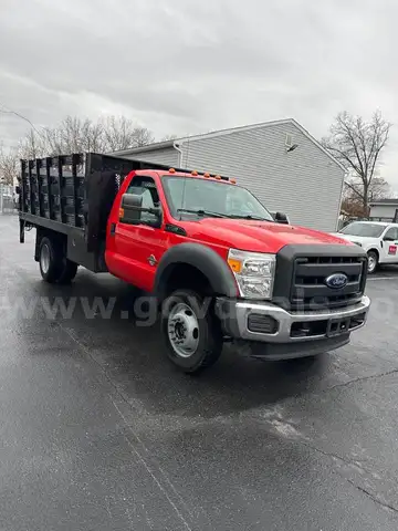2016 FORD F-550 TRUCK- STAKE BODY WITH LIFTGATE