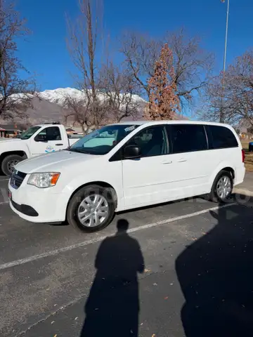 2017 DODGE GRAND CARAVAN - SHIPPING AVAILABLE