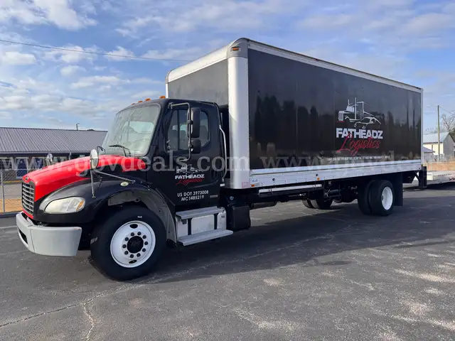 2011 Freightliner M2 106