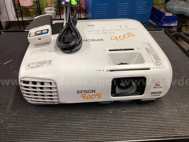 Epson PowerLite 955WH WXGA 3LCD Projector | 3200 Lumens | Remote & Power Cord