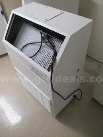 ENVIRCO IsoClean 400 Mobile Medical-Grade HEPA Filtration & Negative Air Unit