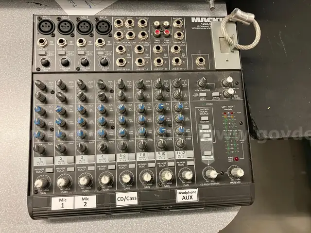 Mackie 1202-VLZ Pro 12-Channel Mic/Line Mixer - XDR Preamps