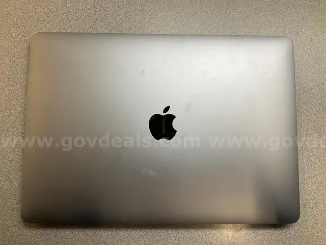 2020 Apple MacBook Air 13" - M1 Chip - 16GB RAM - 512GB SSD - Space Gray