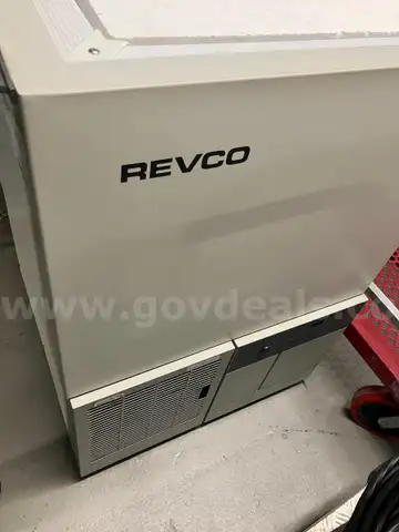 High-Performance Revco Ultra-Low Temperature (-86°C) Chest Freezer - Scientific Grade!