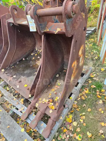 Caterpillar 12 In. Backhoe Bucket