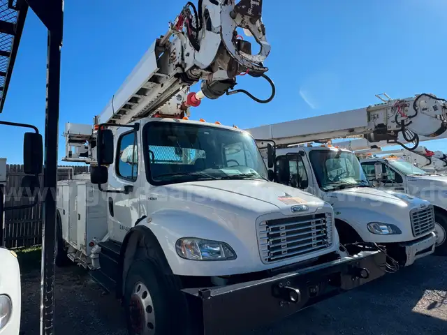 2013 Freightliner M2 106 4x4 Diesel Altec Digger Derrick Truck