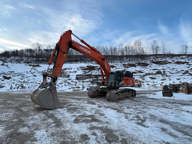 2022 Hitachi ZX490LC-6 Hydraulic Excavator