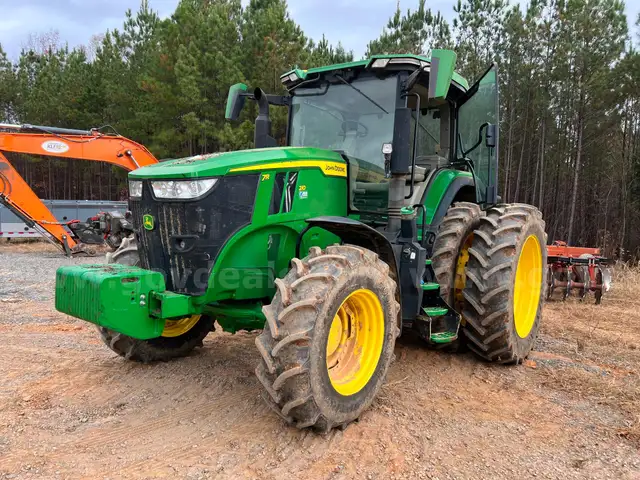 2021 John Deere 7R 210 MFWD Tractor