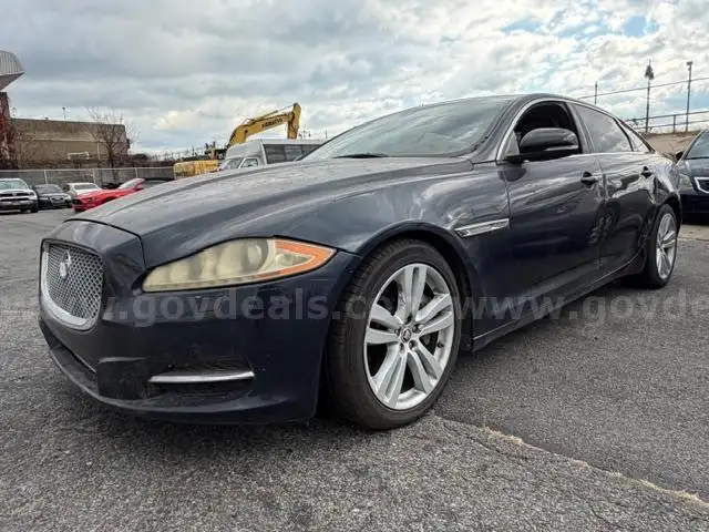 2013 Jaguar XJ-Series