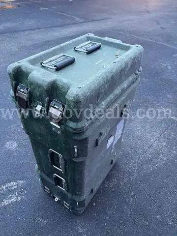 U.S. ARMY Military THERMODYNE HARD TRANSPORTATION CASE HUGE SIZE COLOR GREEN USED