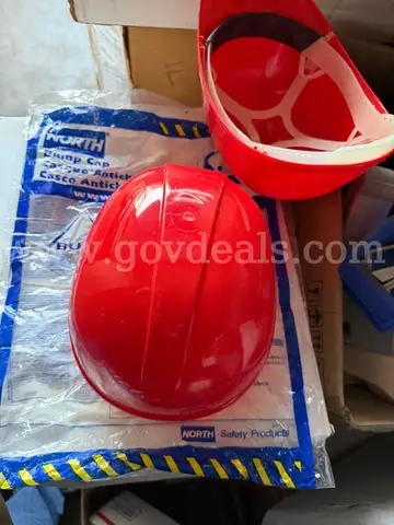 LOT OF 2 HARD HAT/Bump Caps - red safety bump cap NORTH SAFETY PRODUCTS BC89150000 NEW *WILL SHIP*