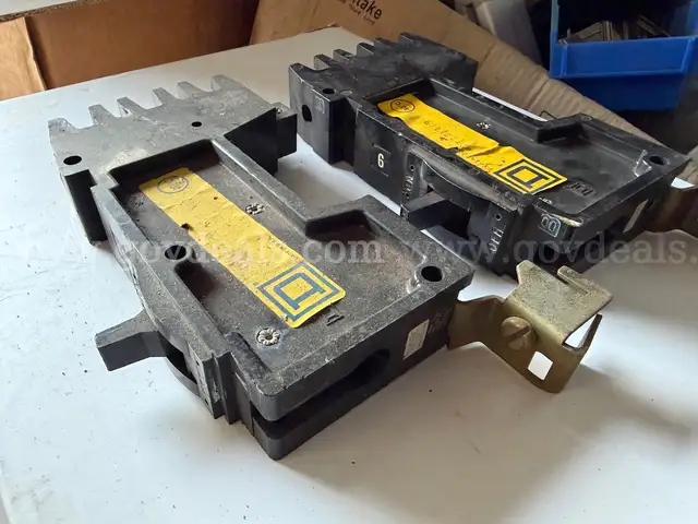 LOT OF 2 Square D FY-14020-A Circuit Breaker 20A 1P 277V FY 20 Amp 1 Pole 277 Volt  MADE IN USA *WILL SHIP*