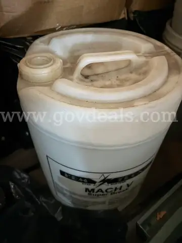 AMERIKEM LABORATORIES KEM TRONIC STAR SYSTEMS MACH V SUPER BREAK LAUNDRY LIQUID 5 GALLON COMMERCIAL PACK