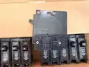 (10) NEW EATON 25 AMP QUICKLAG CIRCUIT BREAKERS 120 VAC 1 POLE HQP1025R3 NIB