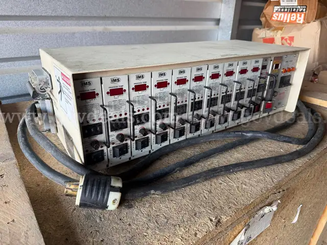 IMS INDUSTRIAL MOLDING SUPPLIES MICROPROCESSOR /THERMOCOUPLE/POWER HIGH VOLTAGE/IMP 15/15 AMPS 50/60HZ /3600 W MAX