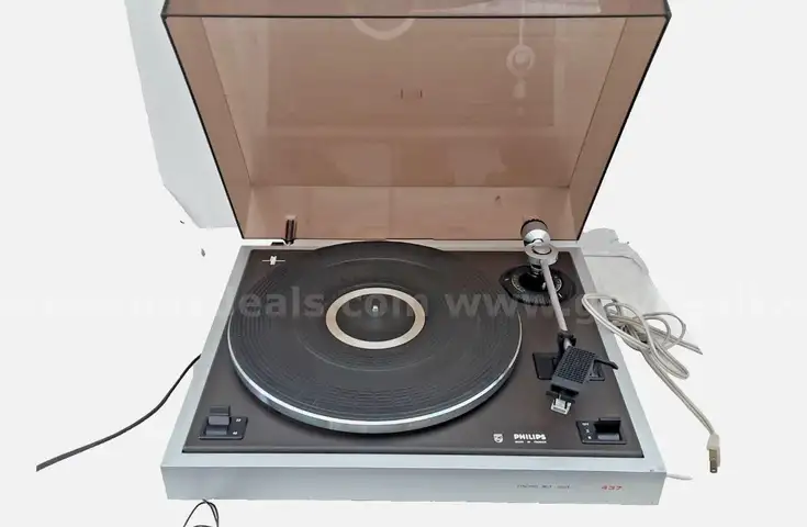 Philips GA 437 Synchro Belt Drive Turntable Gramophone Record Player