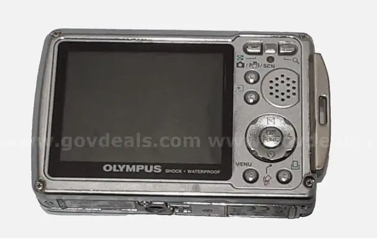 Olympus Stylus 720 SW 7.1MP 3x Optical Zoom AF Compact Digital Camera