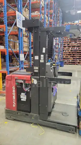 Raymond 540-OPC30TT Order Picker