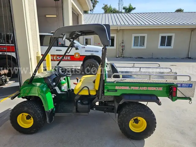 2015 John Deere Gator HPX Side by Side Gas Motor