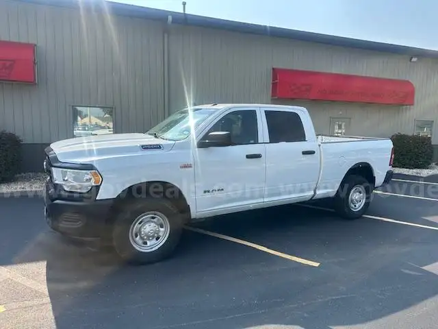 2022 Ram 2500 tradesman  116803 miles hemi 2wd