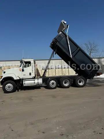 2019 International HX515  250893 miles