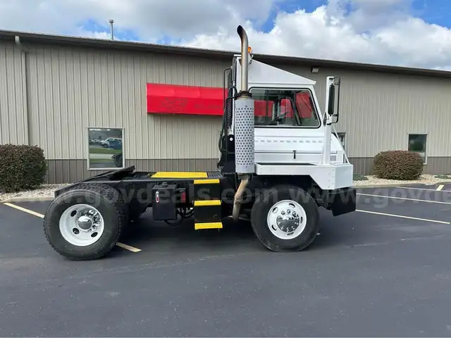 2008 Ottawa Kalmar Yard Dog in excellent condition